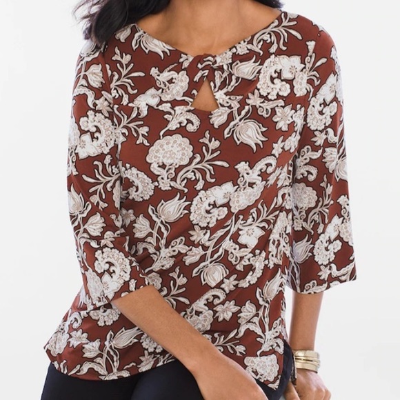 CHICO’S Twist Front Keyhole Scrolls 3/4 Sleeve Top - Picture 1 of 9
